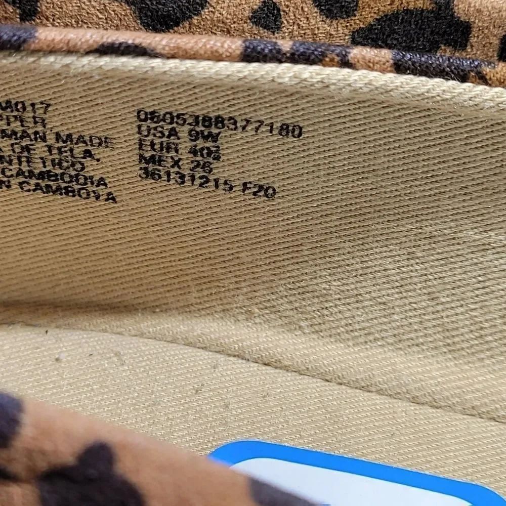 TIME AND TRU BASIC BALLET  ANIMAL PRINT FLATS - Picture 8 of 16